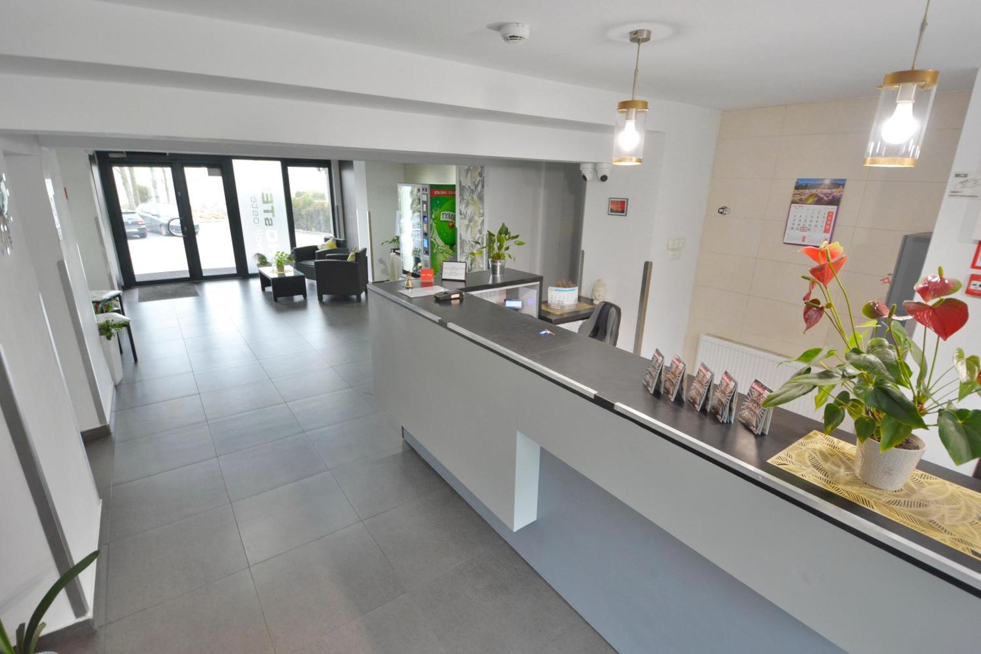 Twoj Hostel Битом Екстериор снимка