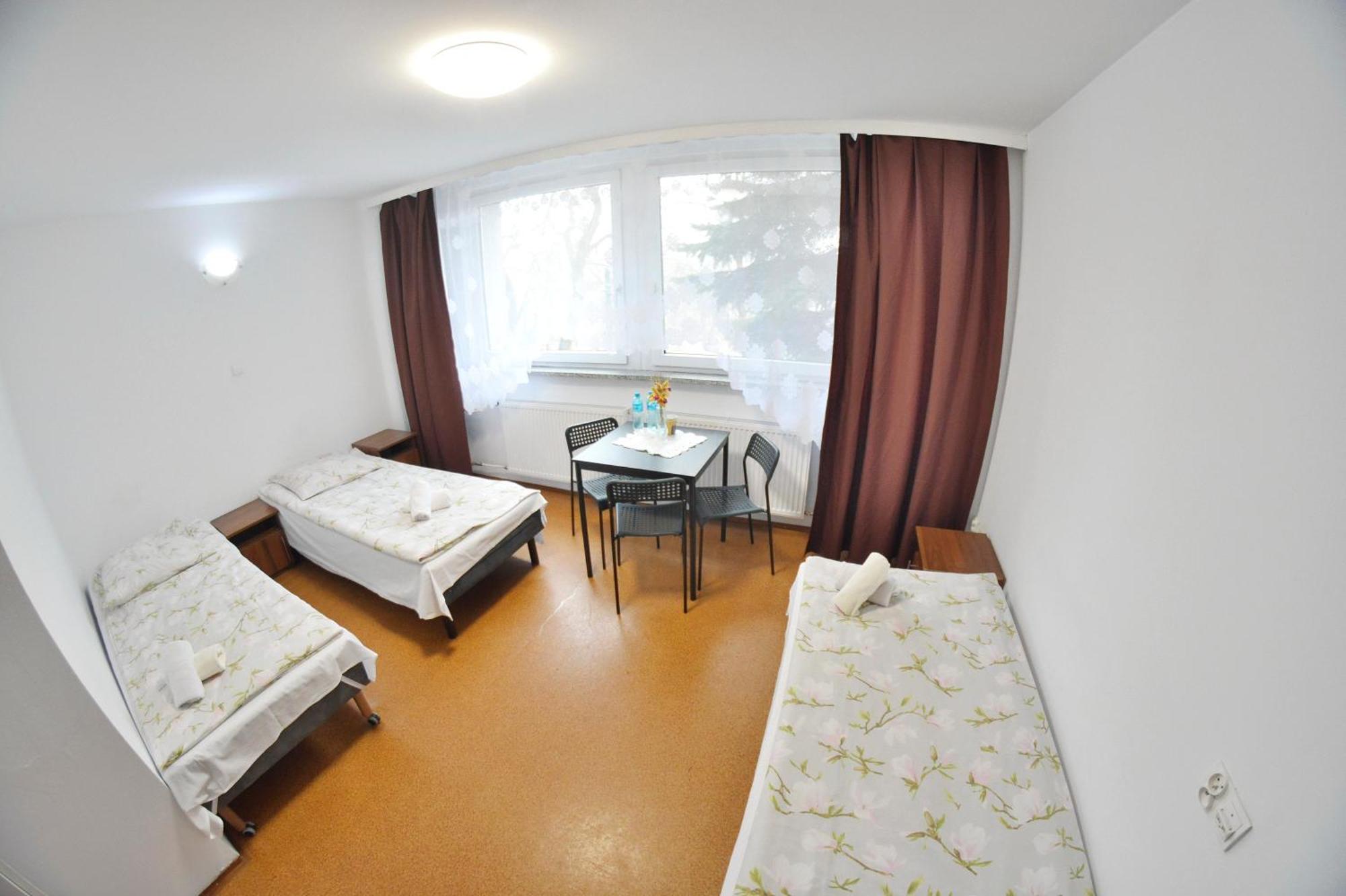 Twoj Hostel Битом Екстериор снимка