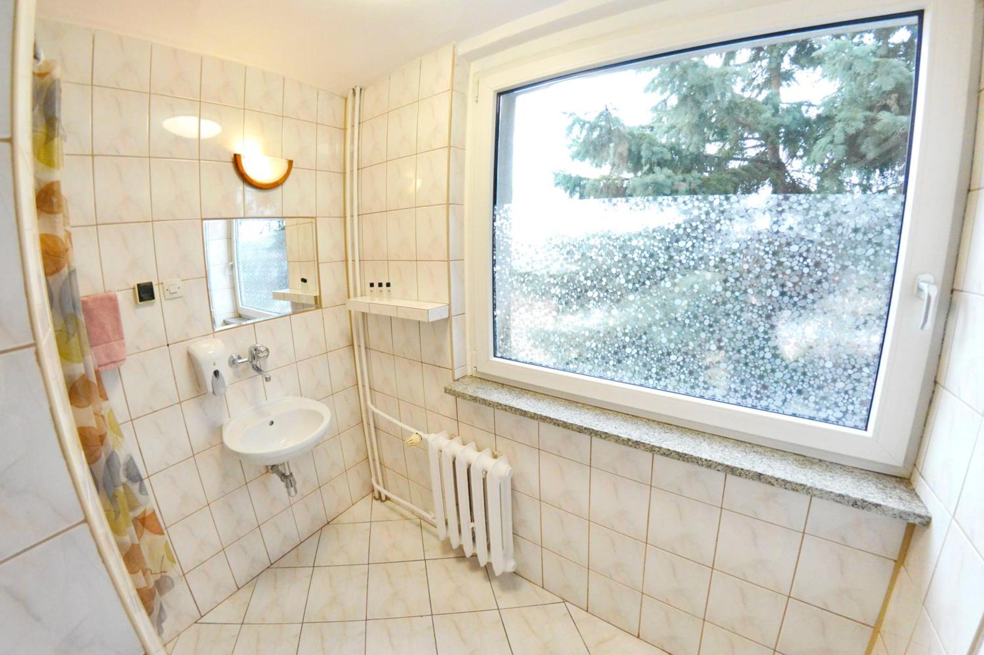 Twoj Hostel Битом Екстериор снимка